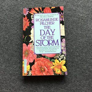 The Day of the Storm - Mass Market Paperback By Pilcher, Rosamunde